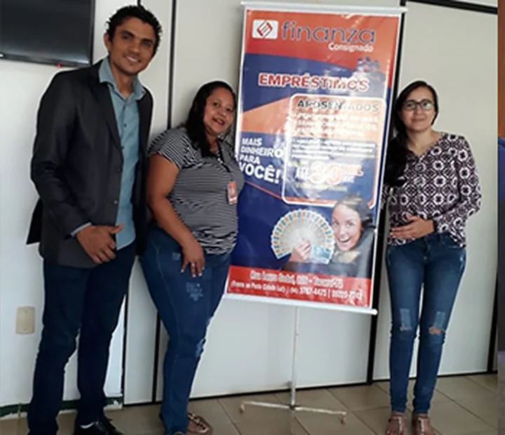 Equipe em ação institucional da Finanza